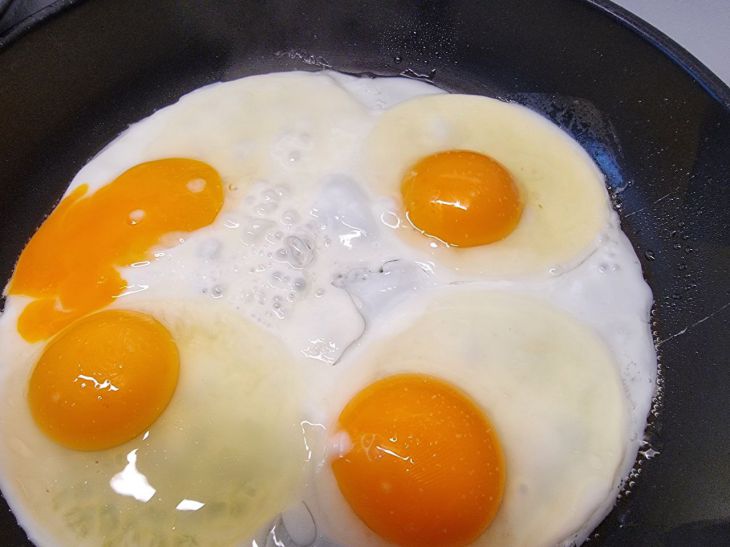 ouă prăjite